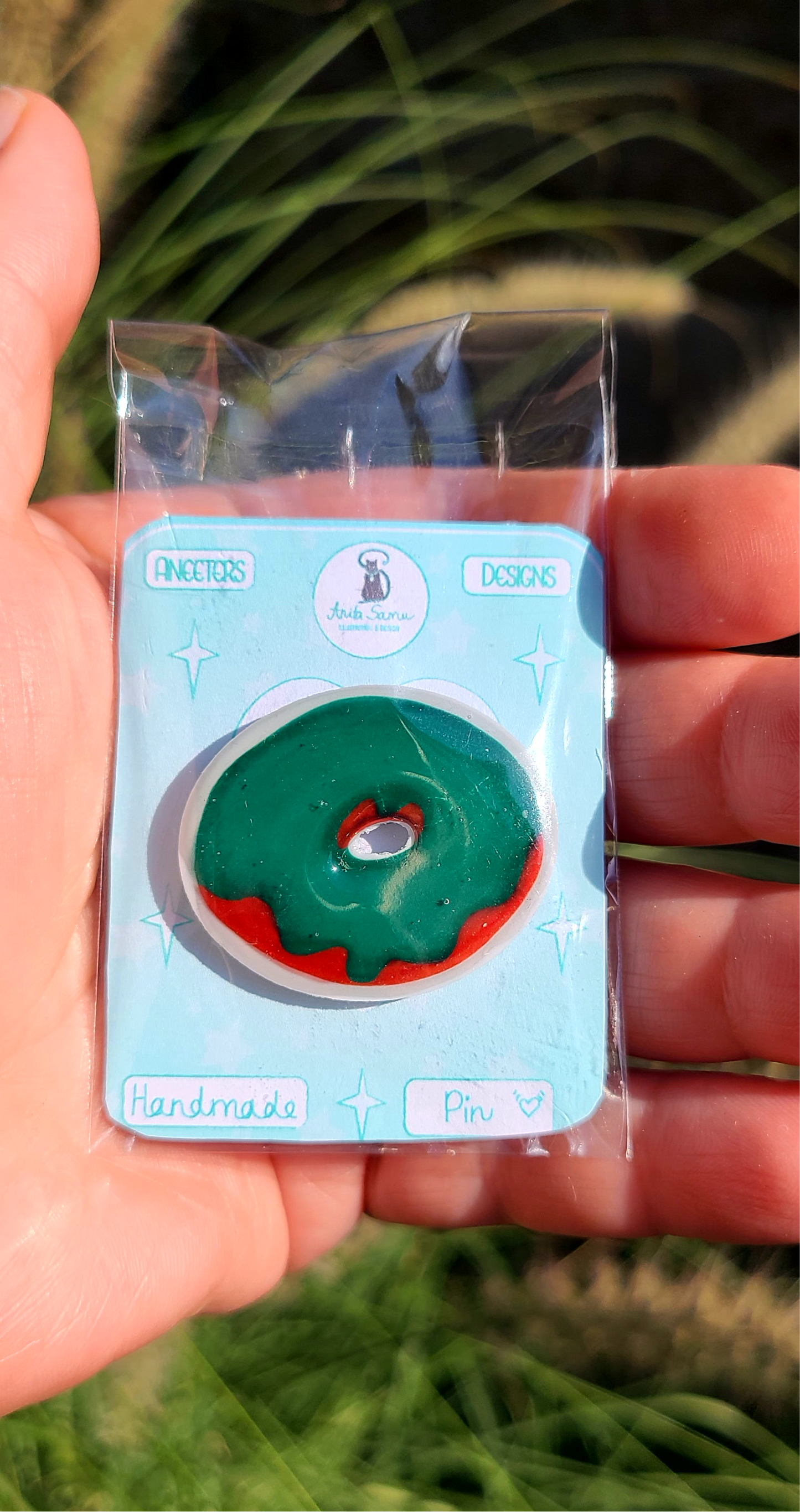 Donuts Shine Pin